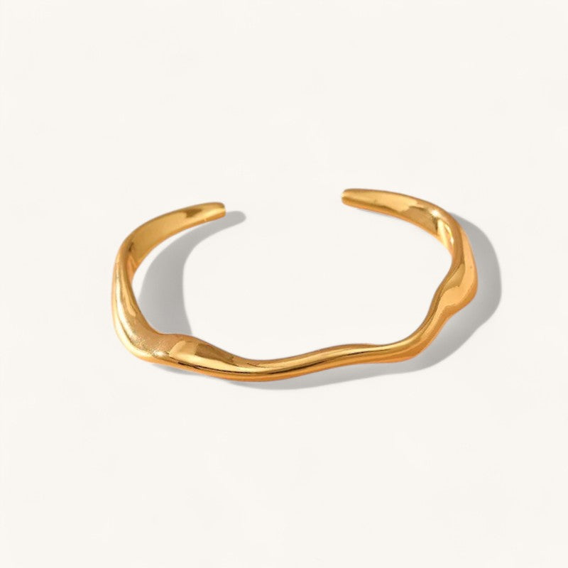 Nile Liquid Cuff