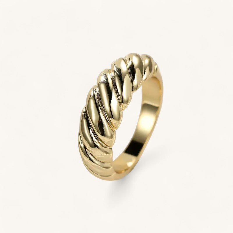 Twisted Ring